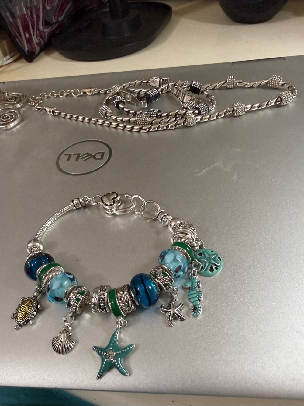 Beautiful nautical charm bracelet. Never worn - Picture 4 of 7